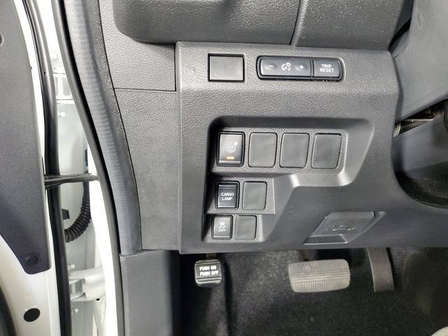 New 2026 Glacier White Nissan Crew Cab SV image 27