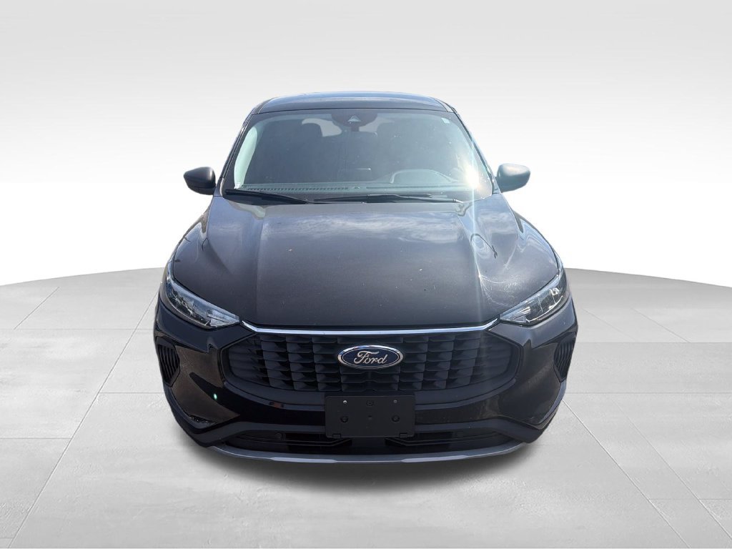 Used 2023 Black Ford Active image 8