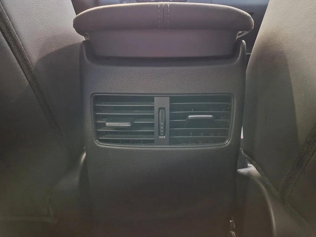 Used 2021 Silver Mazda Select image 27