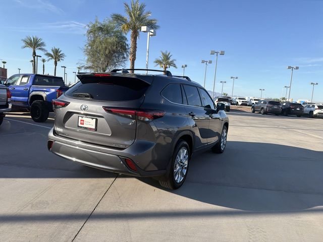 Certified Used 2025 Gray Toyota Limited image 5