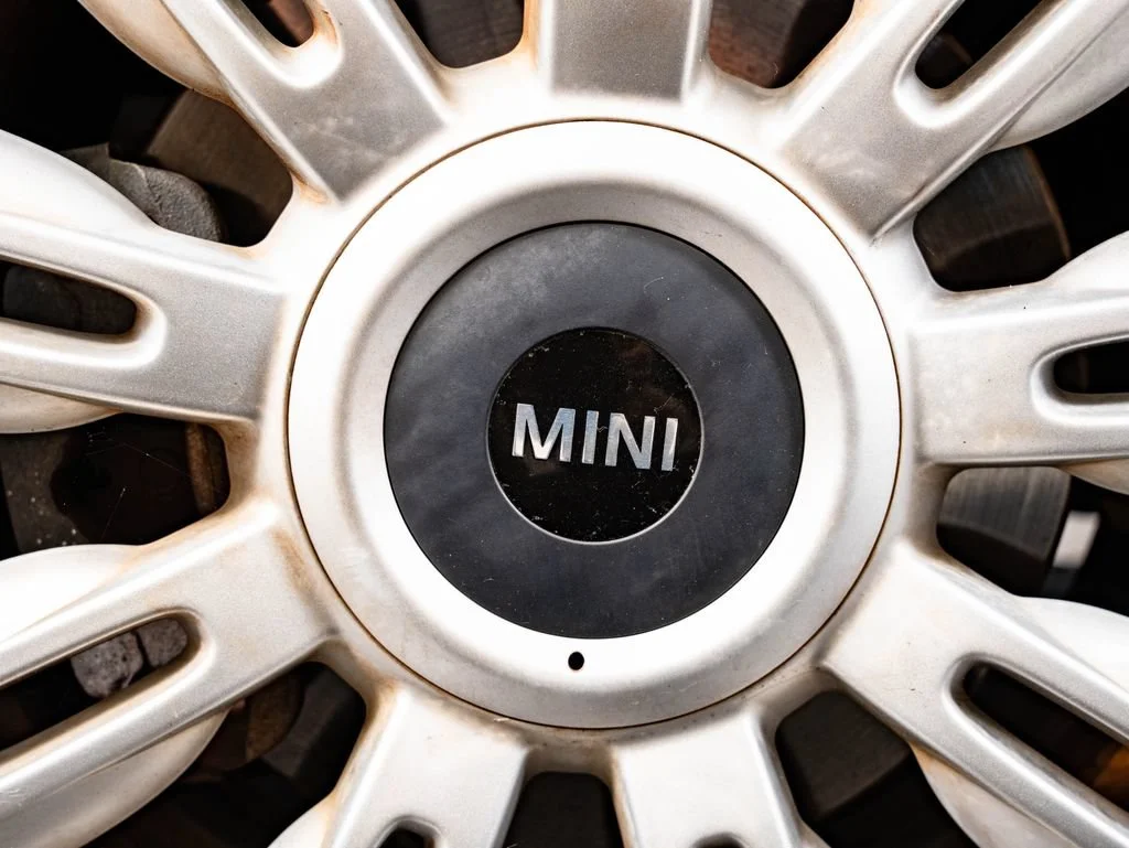 Used 2012 Chili Red MINI  image 8