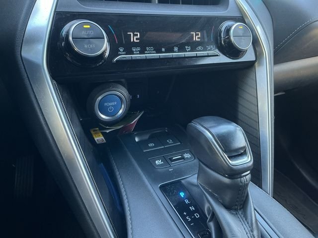 Used 2021  Toyota XLE image 21