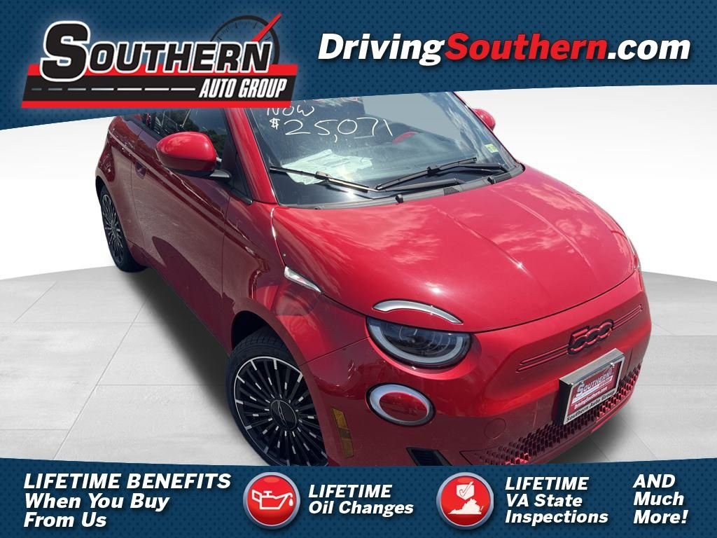 2024 FIAT 500e Base