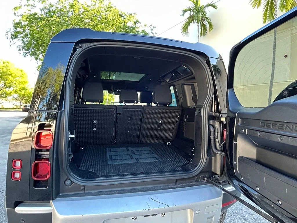 Used 2025 Black Land Rover S image 51