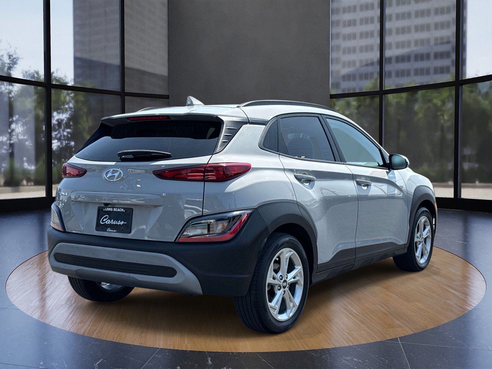 Used 2023 Silver Hyundai SEL image 3