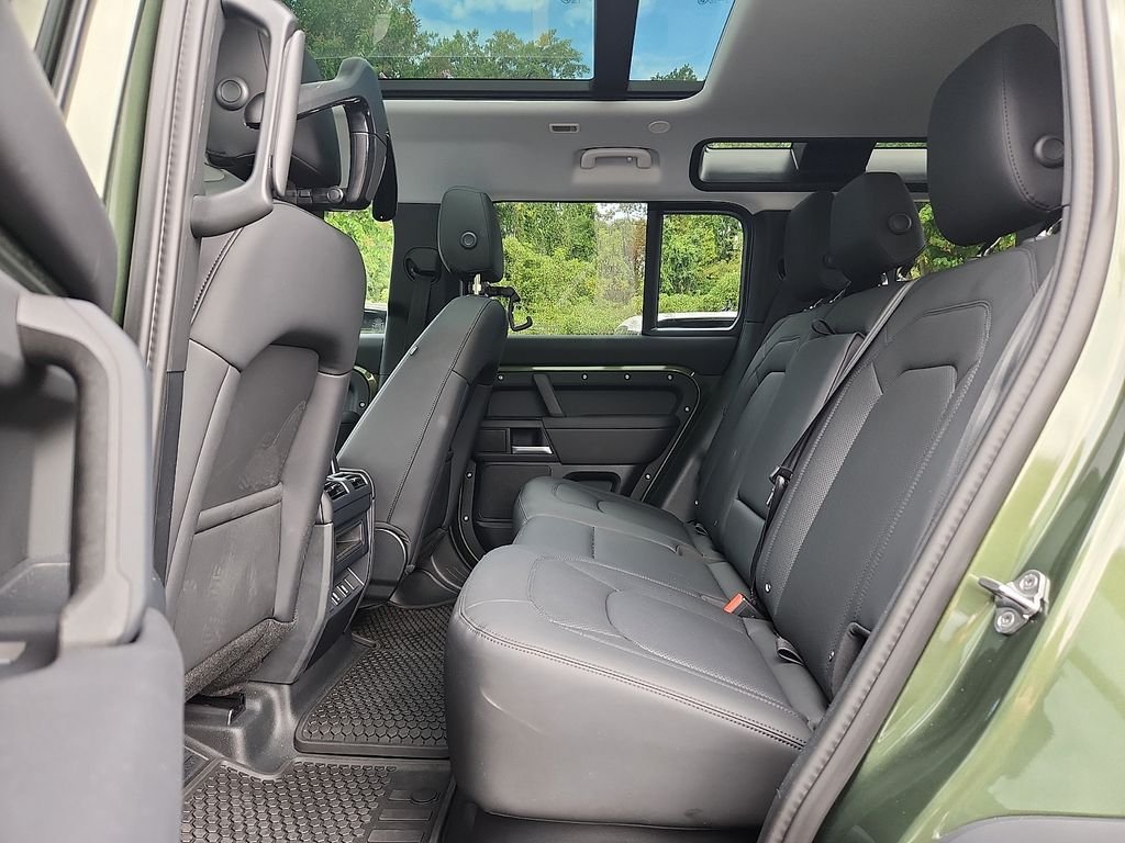 Used 2026 Woolstone Green Metallic Land Rover S image 10