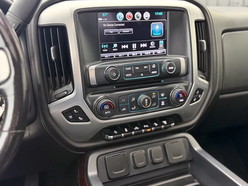Used 2019 Black GMC SLT image 9