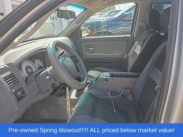 Used 2006 Silver Dodge SLT image 9