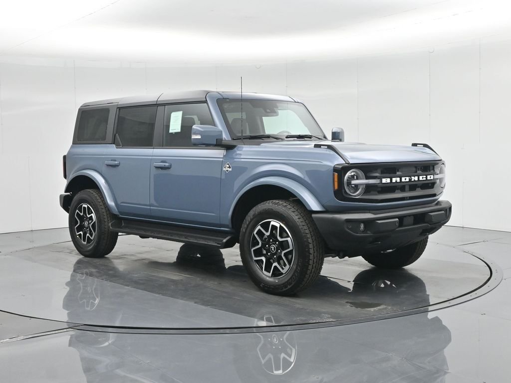 New 2025 Azure Gray Metallic Tri-Coat Ford Outer Banks image 30