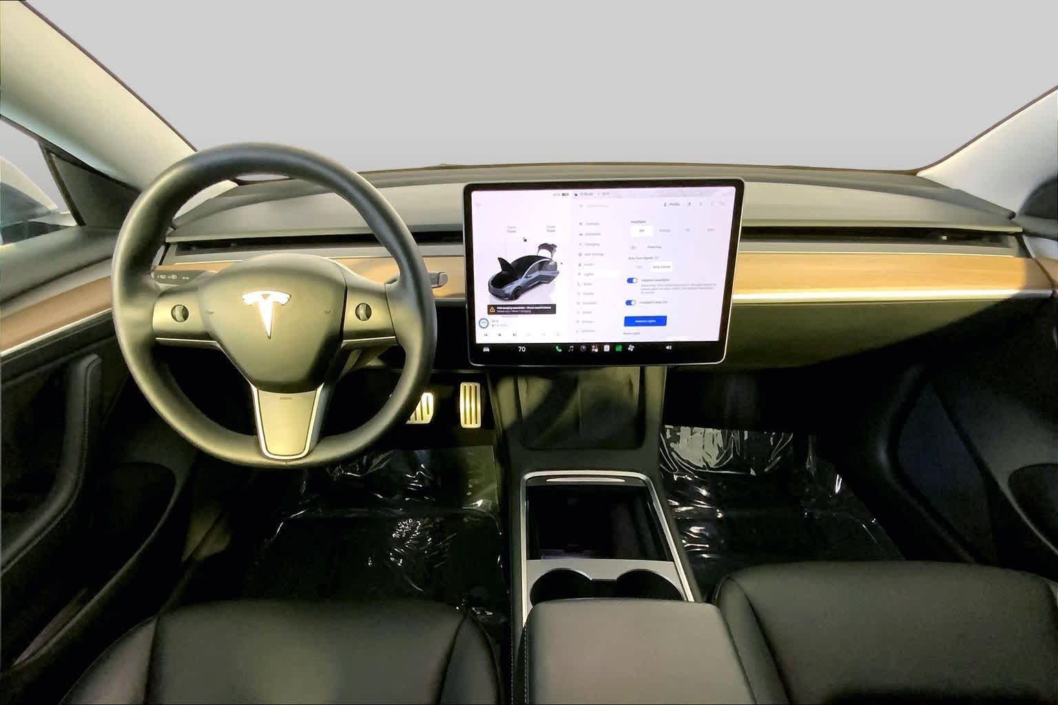 Used 2023 Deep Blue Metallic Tesla Performance image 15