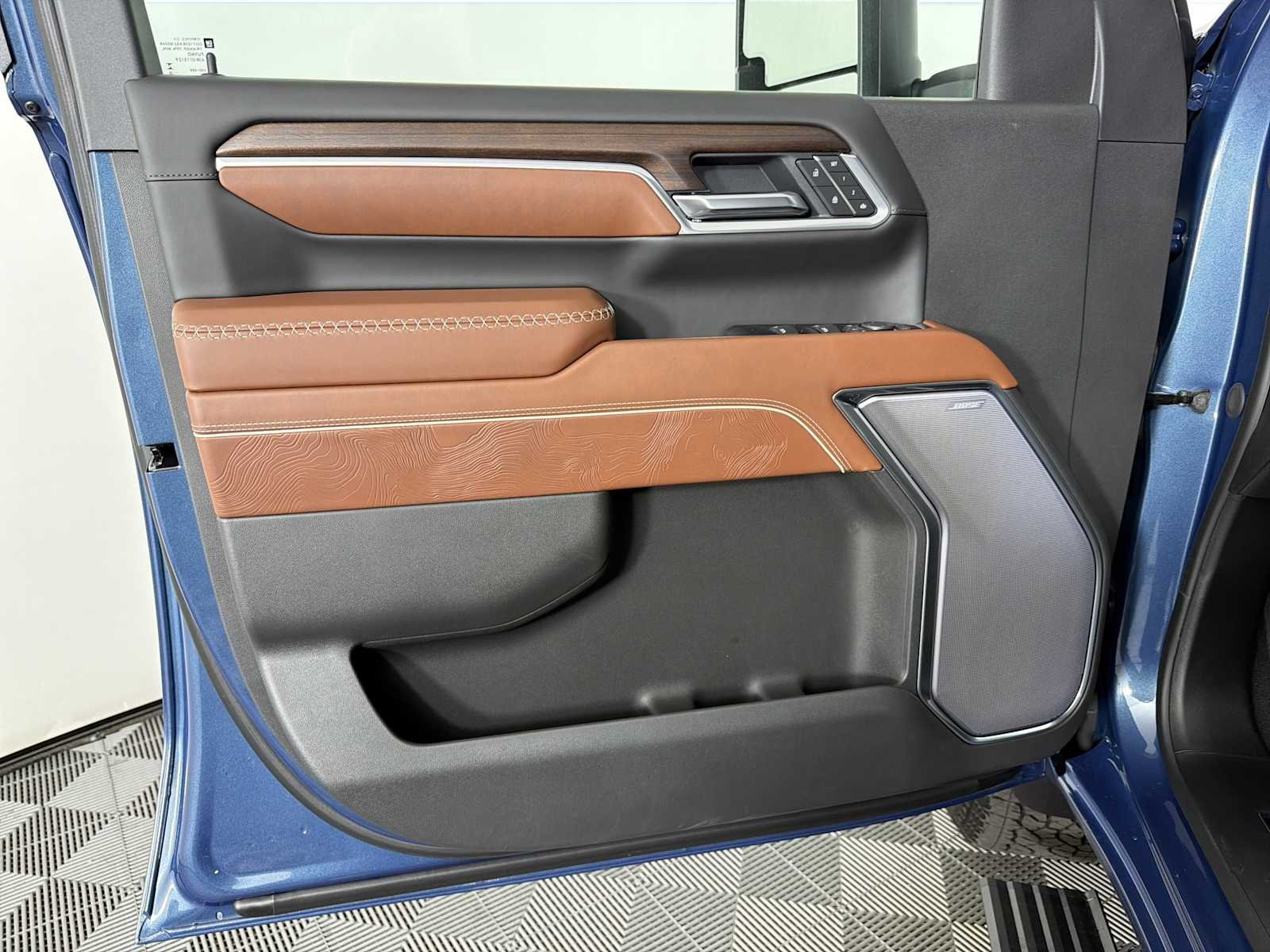 2026 GMC Sierra 2500HD Denali Ultimate - Photo 8