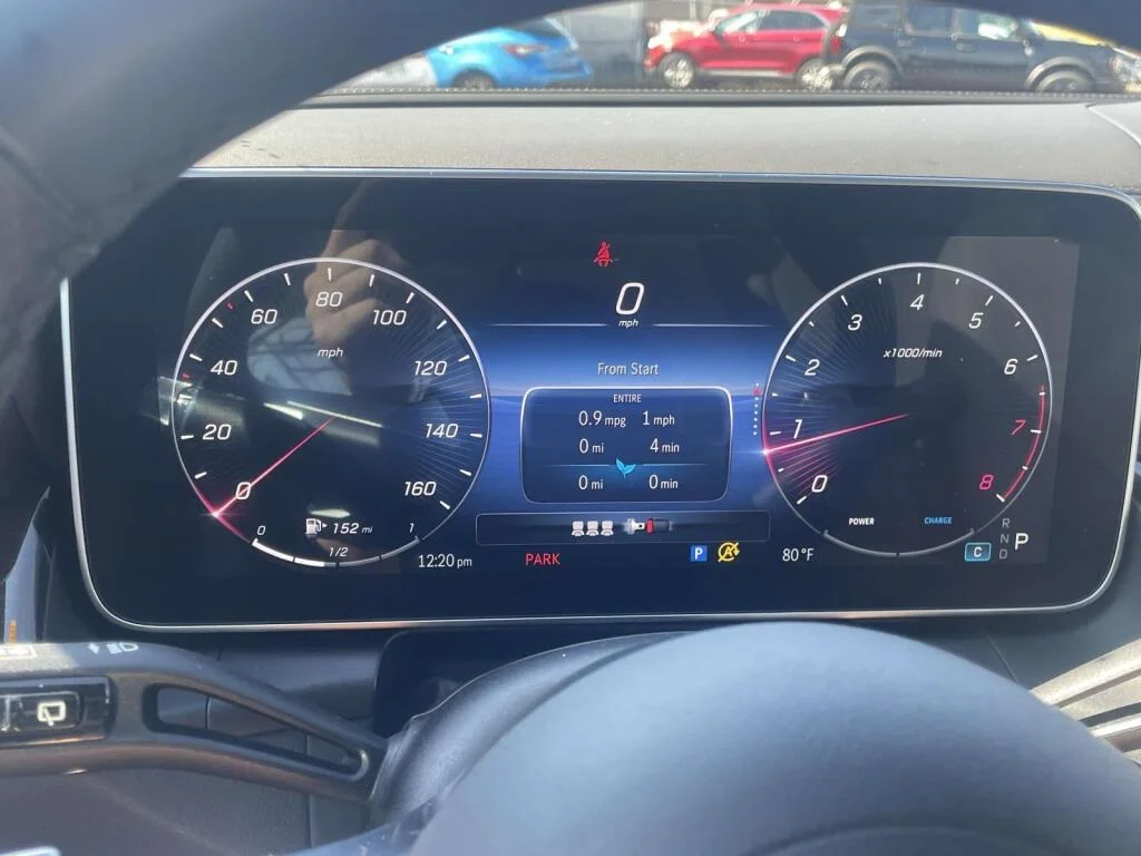 Certified Used 2024 Polar White Mercedes-Benz GLC 300 image 3