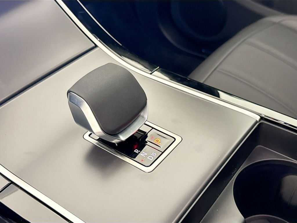 New 2026 Santorini Black Land Rover Core S image 17