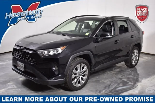 Used 2021 Black Toyota XLE Premium image 1