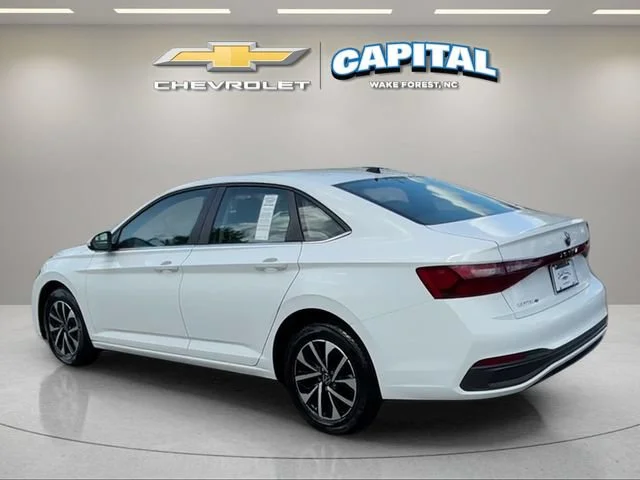 Used 2025  Volkswagen S image 3