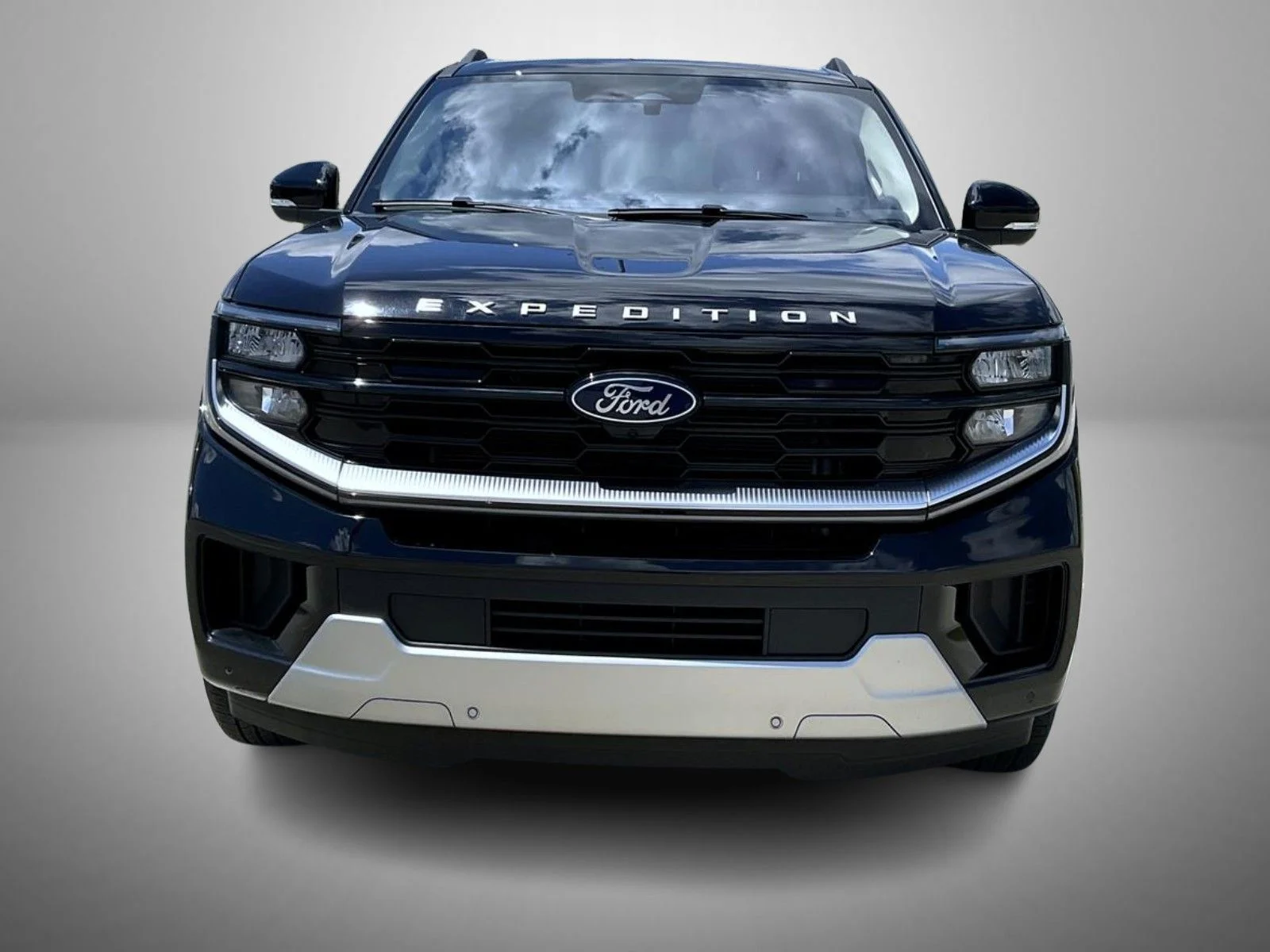Used 2025 Black Ford Platinum image 2