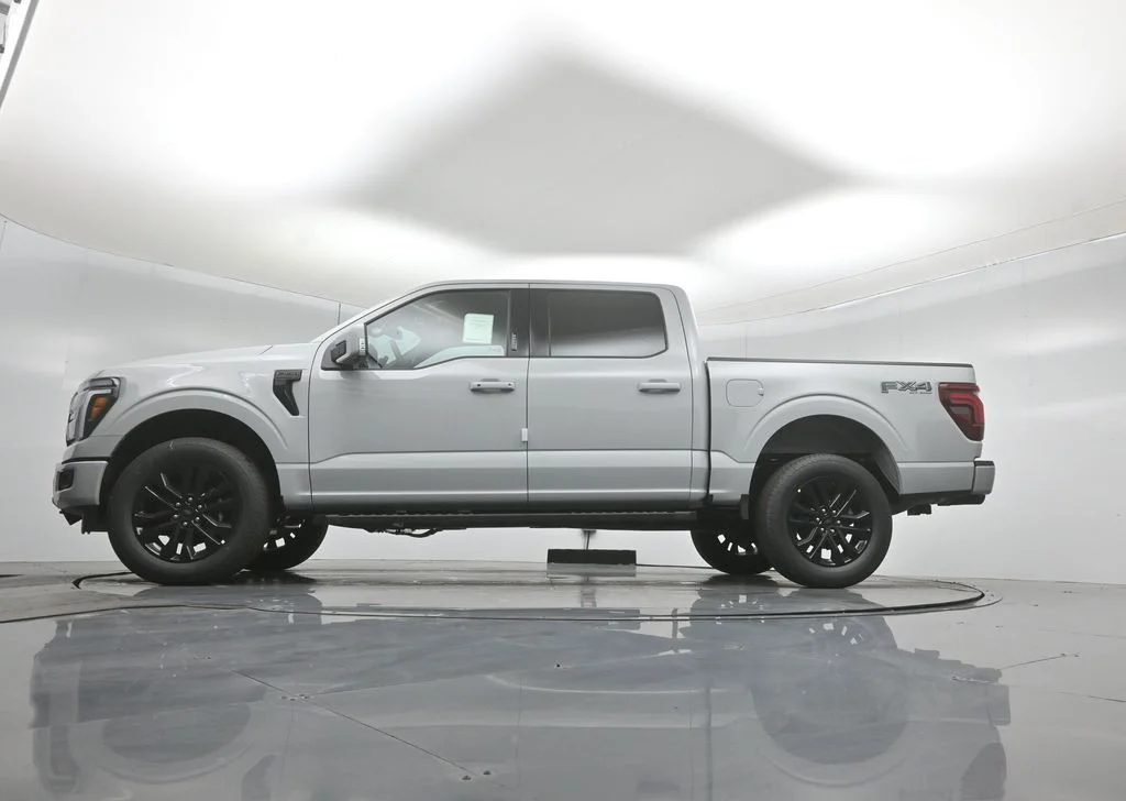 New 2026 Avalanche Ford Lariat image 7