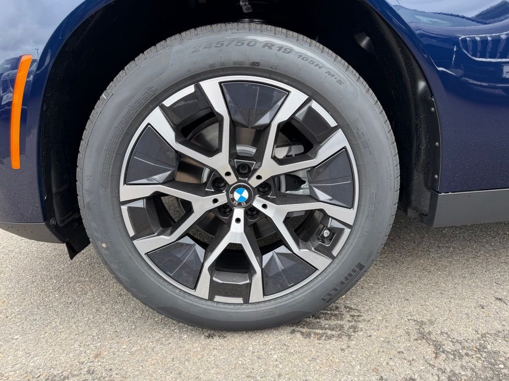 New 2026 Tanzanite Blue II Metallic BMW 30 xDrive image 6