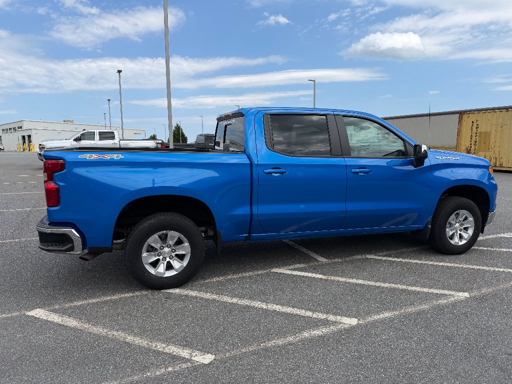 2026 Chevrolet Silverado 1500 LT - Photo 9