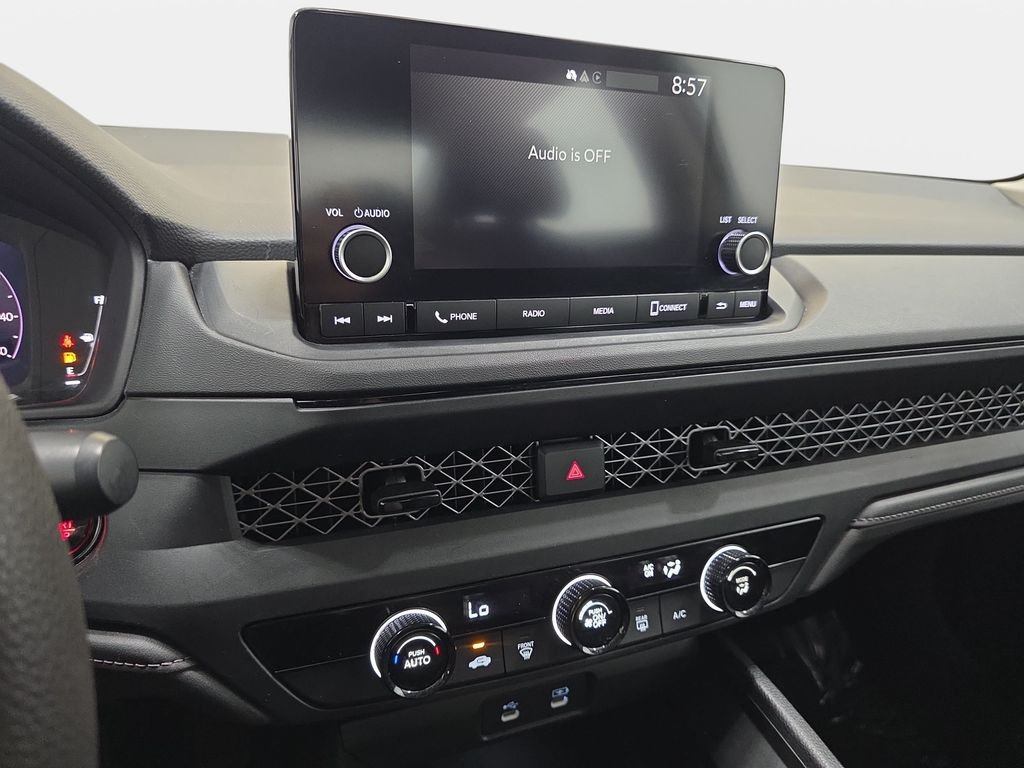 Used 2023 White Honda LX image 19