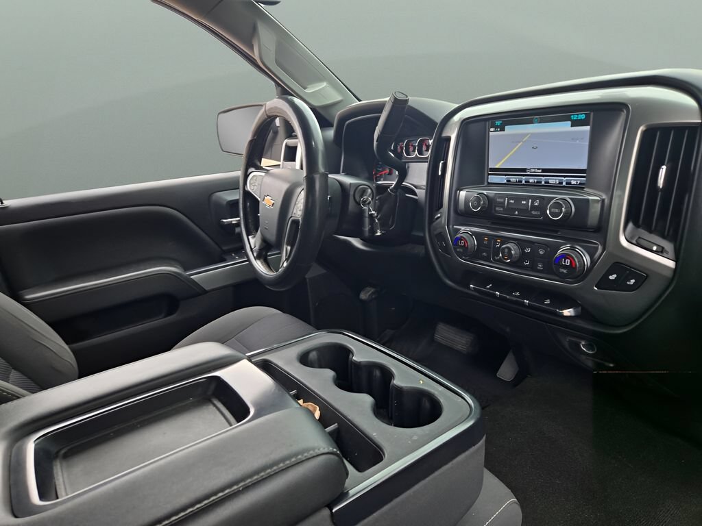 Used 2018 SILVER ICE METALLIC Chevrolet LT image 8