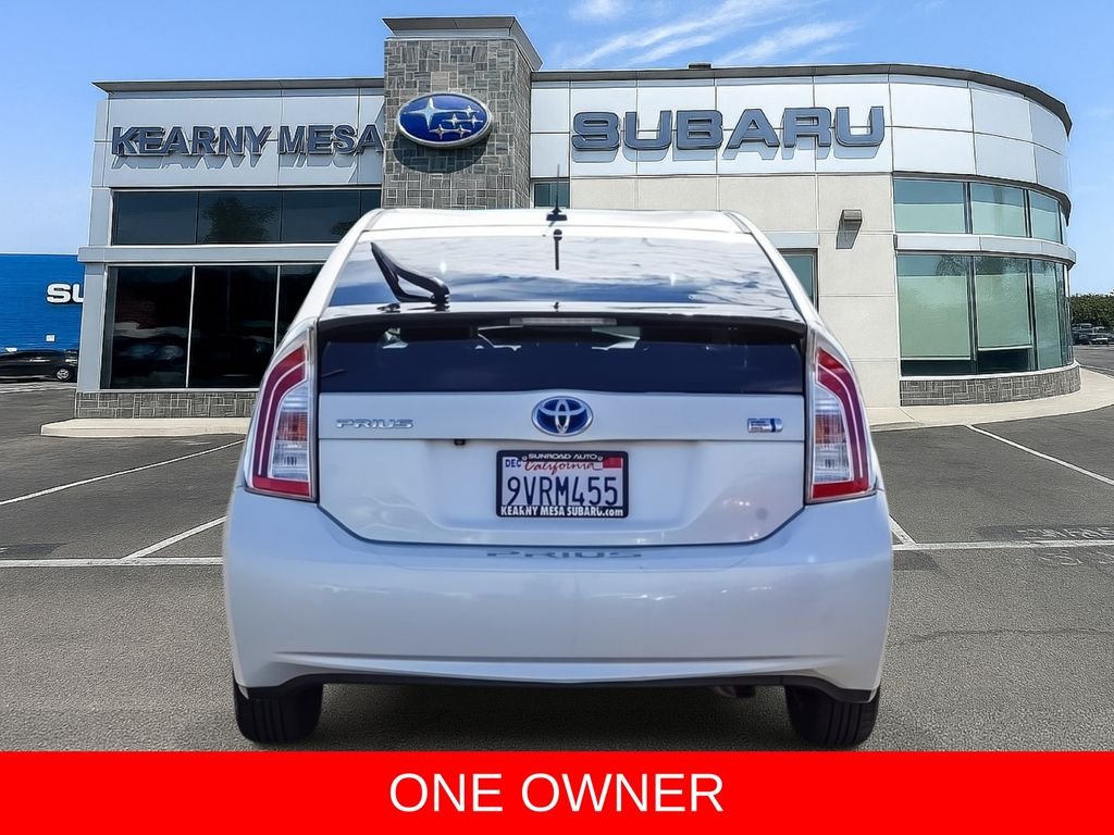 Used 2013 White Toyota Four image 5
