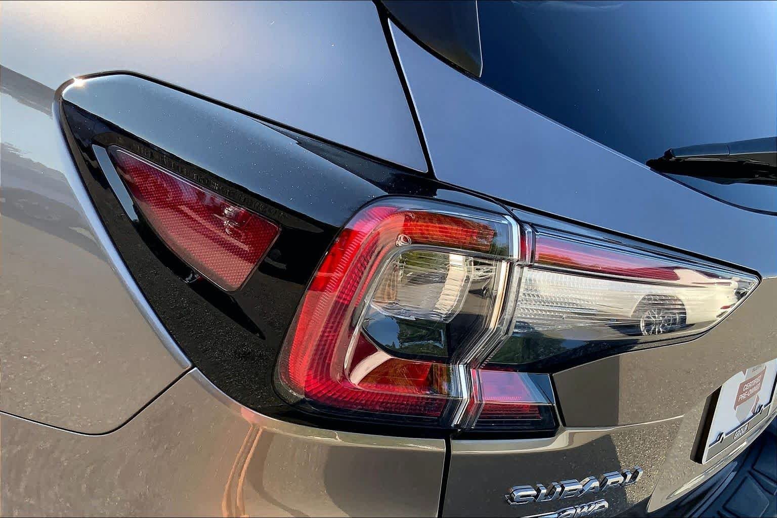 Used 2022 Brilliant Bronze Metallic Subaru Limited image 25