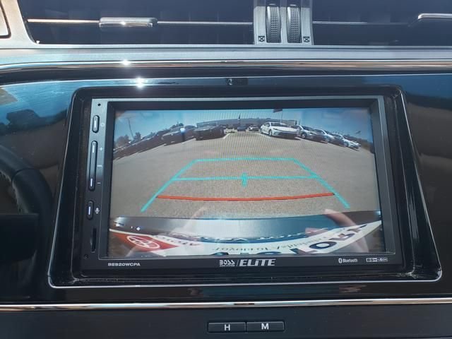 Used 2016 Gray Toyota XLE image 19