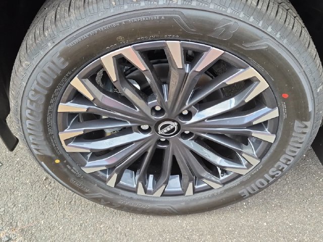 New 2026 Gun Metallic Nissan Platinum image 9
