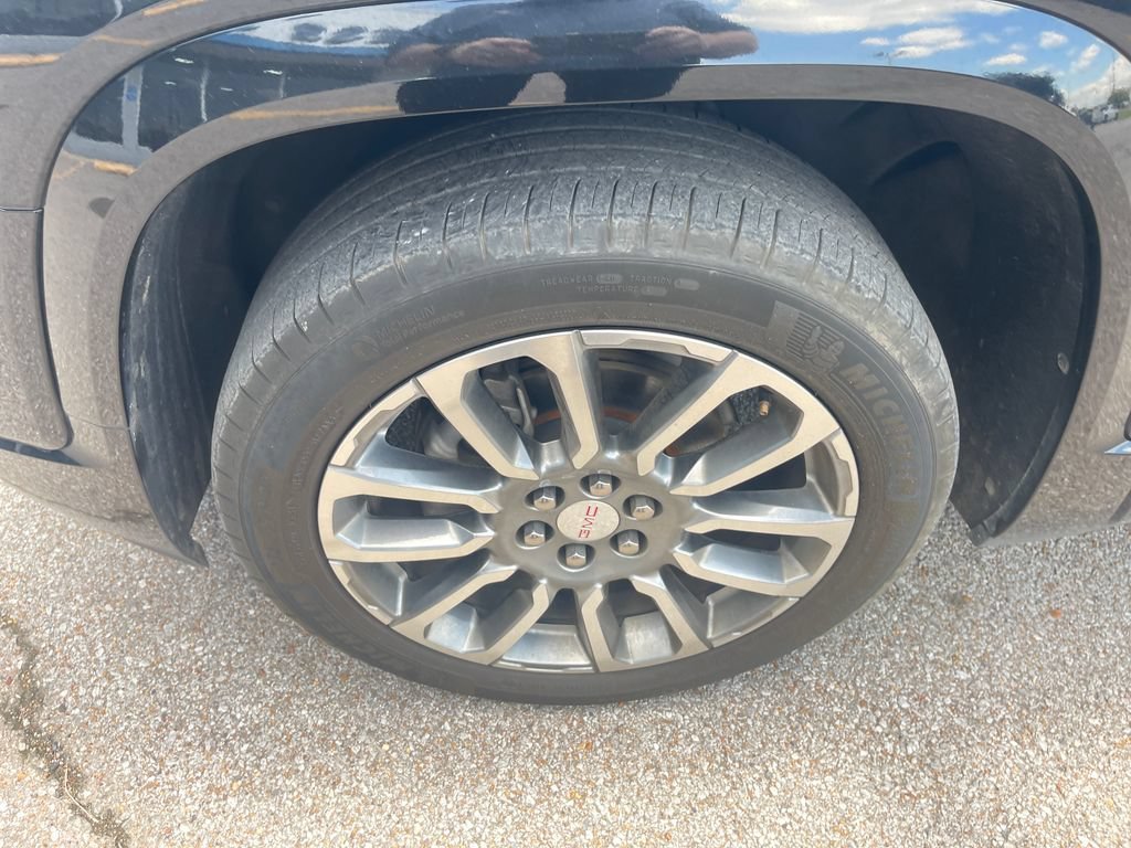 2023 GMC Acadia Denali - Photo 29