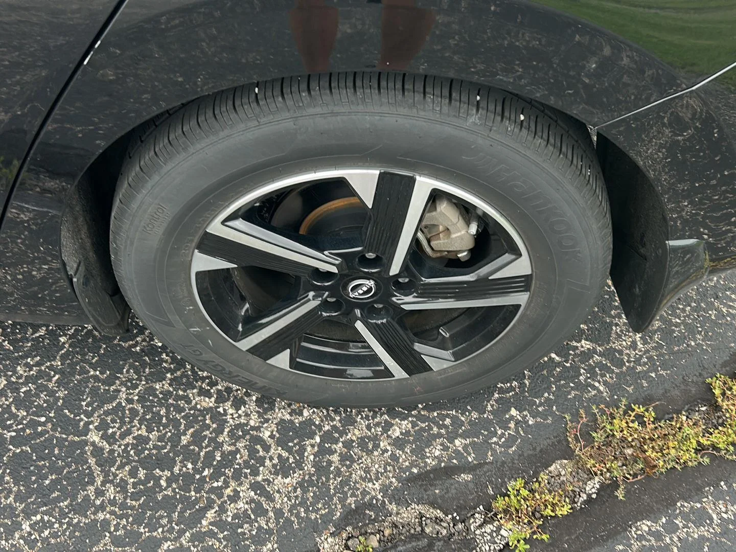 Used 2025 Black Nissan SV image 26
