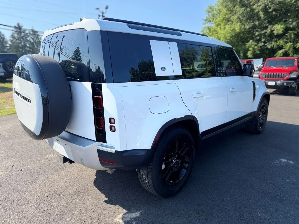 Used 2024 Fuji White Land Rover 110 P300 S w/ Air Suspension, Black Exterior Pkg & Tow Hitch image 3