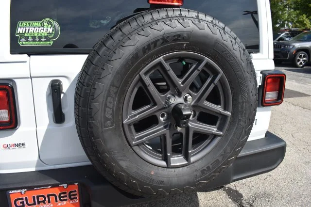 New 2027 Bright White Clear-Coat Paint Jeep Sport S image 15