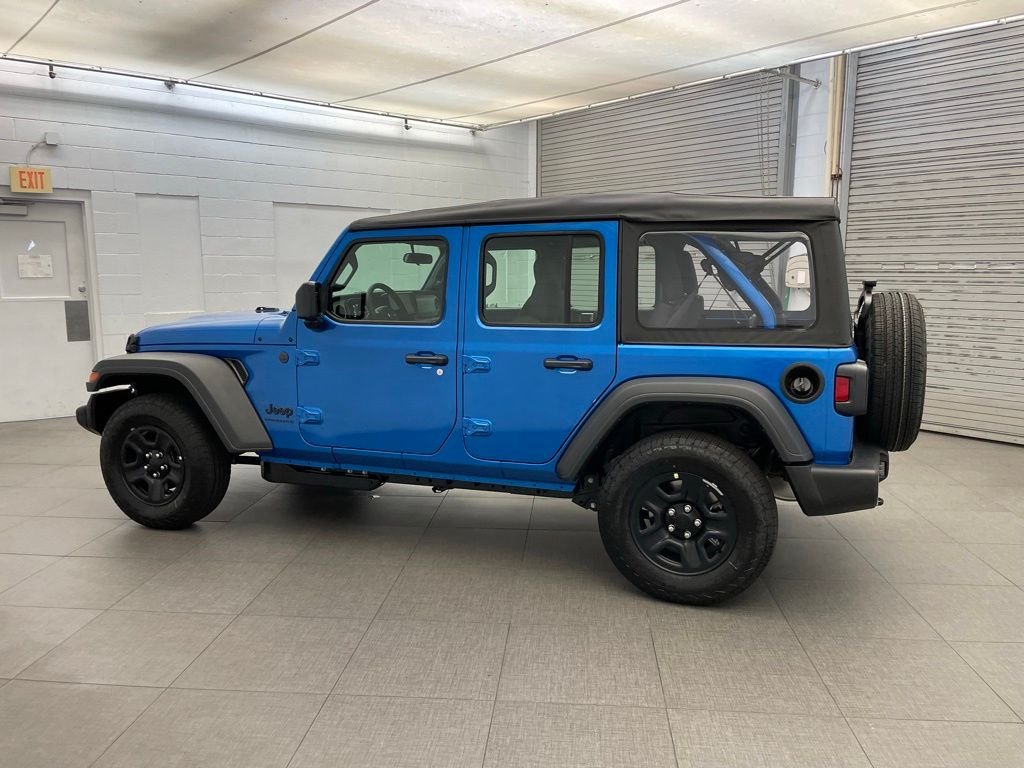 New 2026 Hydro Blue Pearl-Coat Exterior Paint Jeep Sport image 5