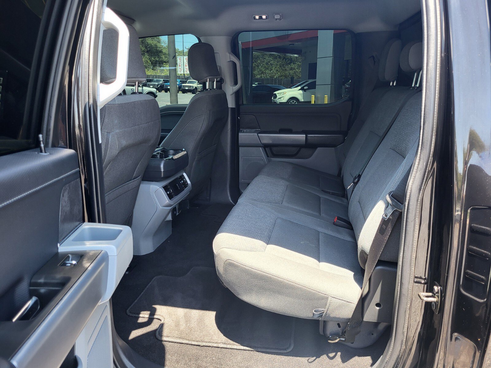 Used 2024 Black Ford XLT image 17