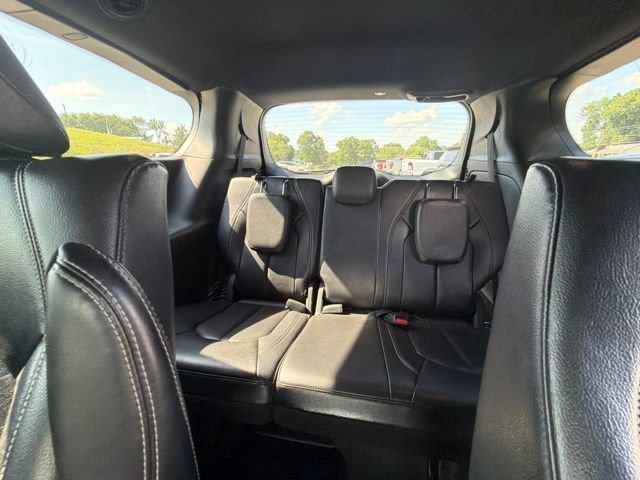Used 2022 Gray Chrysler Hybrid Touring L image 11