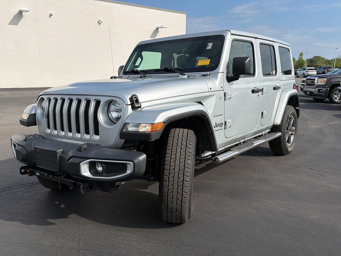 Used 2023 Silver Zynith Jeep Sahara image 4