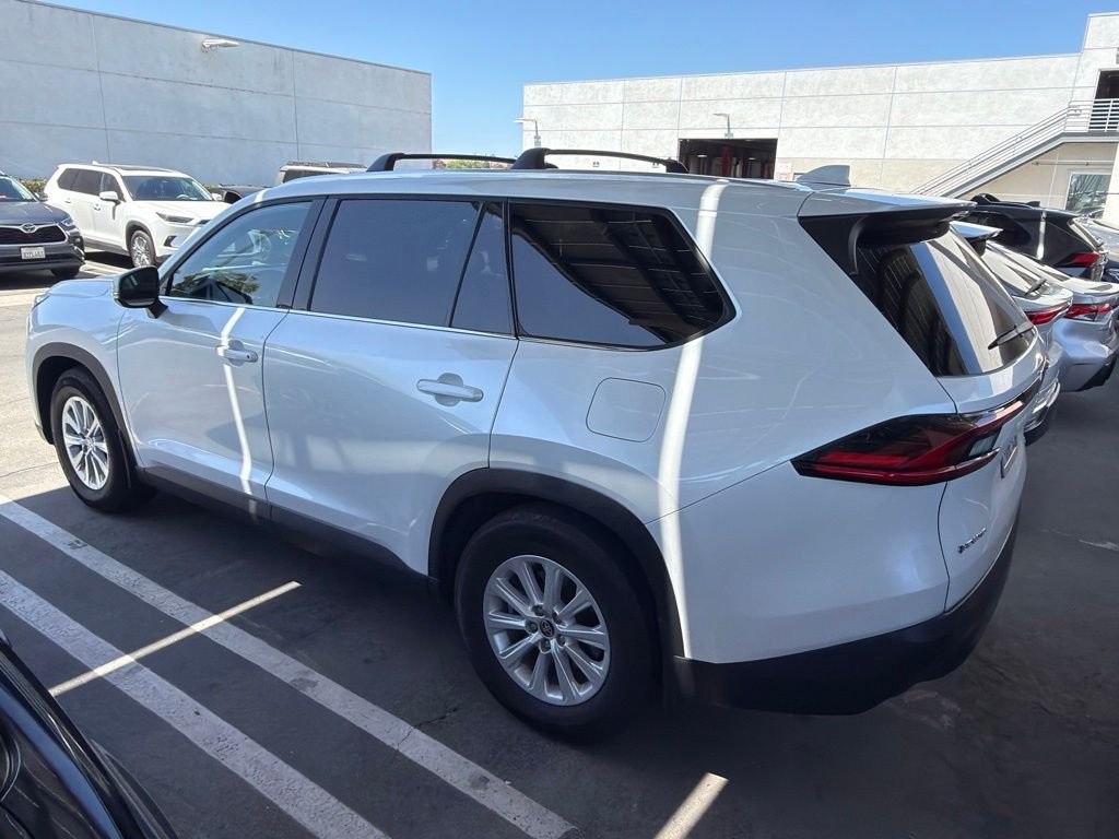 Used 2026 White Toyota XLE image 2