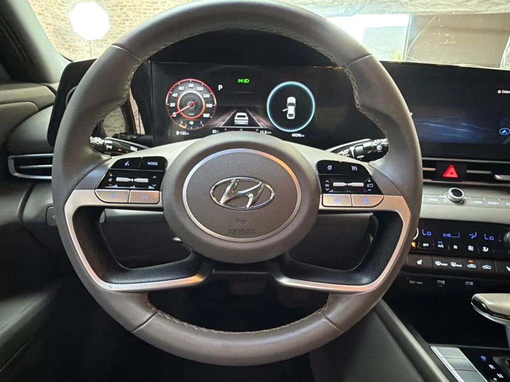 Used 2023 Fluid Metal Hyundai SEL image 16