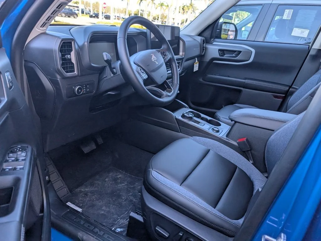 New 2026 Velocity Blue Metallic Ford Outer Banks® image 7
