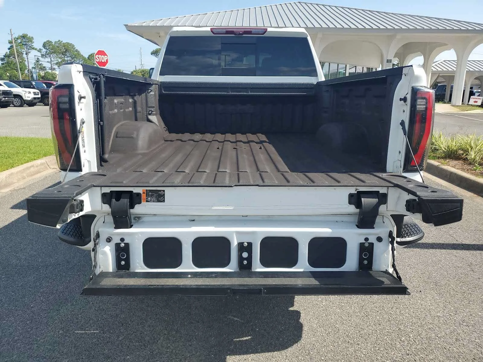 Used 2024 Summit White GMC AT4 image 20