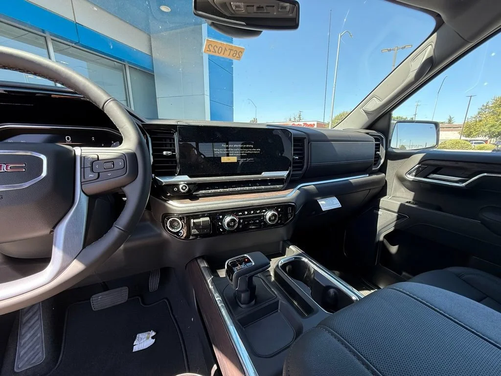 New 2026 Summit White GMC SLT image 24