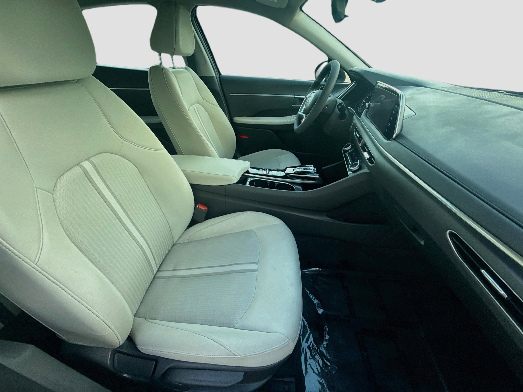 Used 2023 Hampton Gray Hyundai SEL image 28
