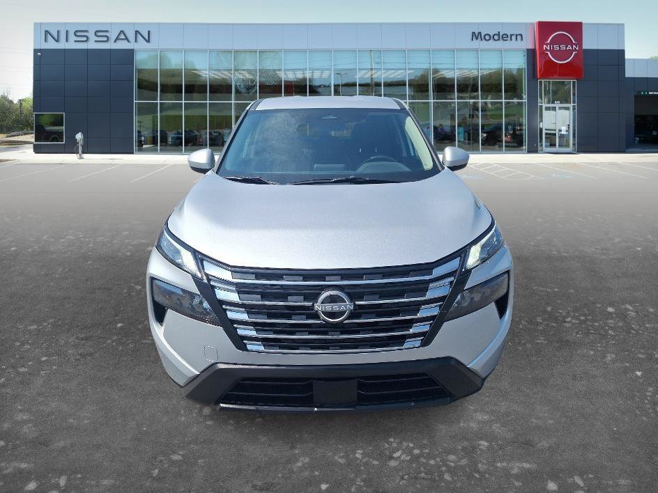 Used 2025 Brilliant Silver Metallic Nissan SV image 2