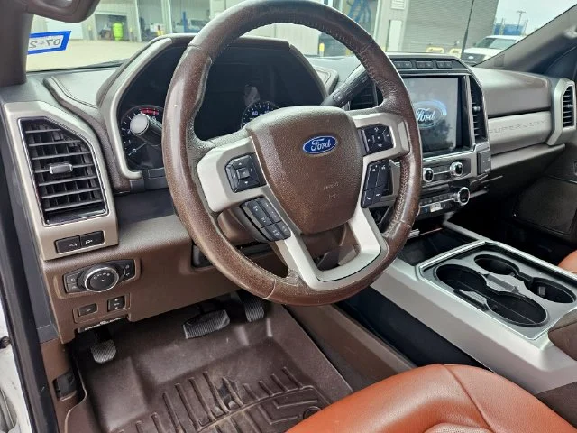 Used 2022 White Metallic Ford King Ranch image 8