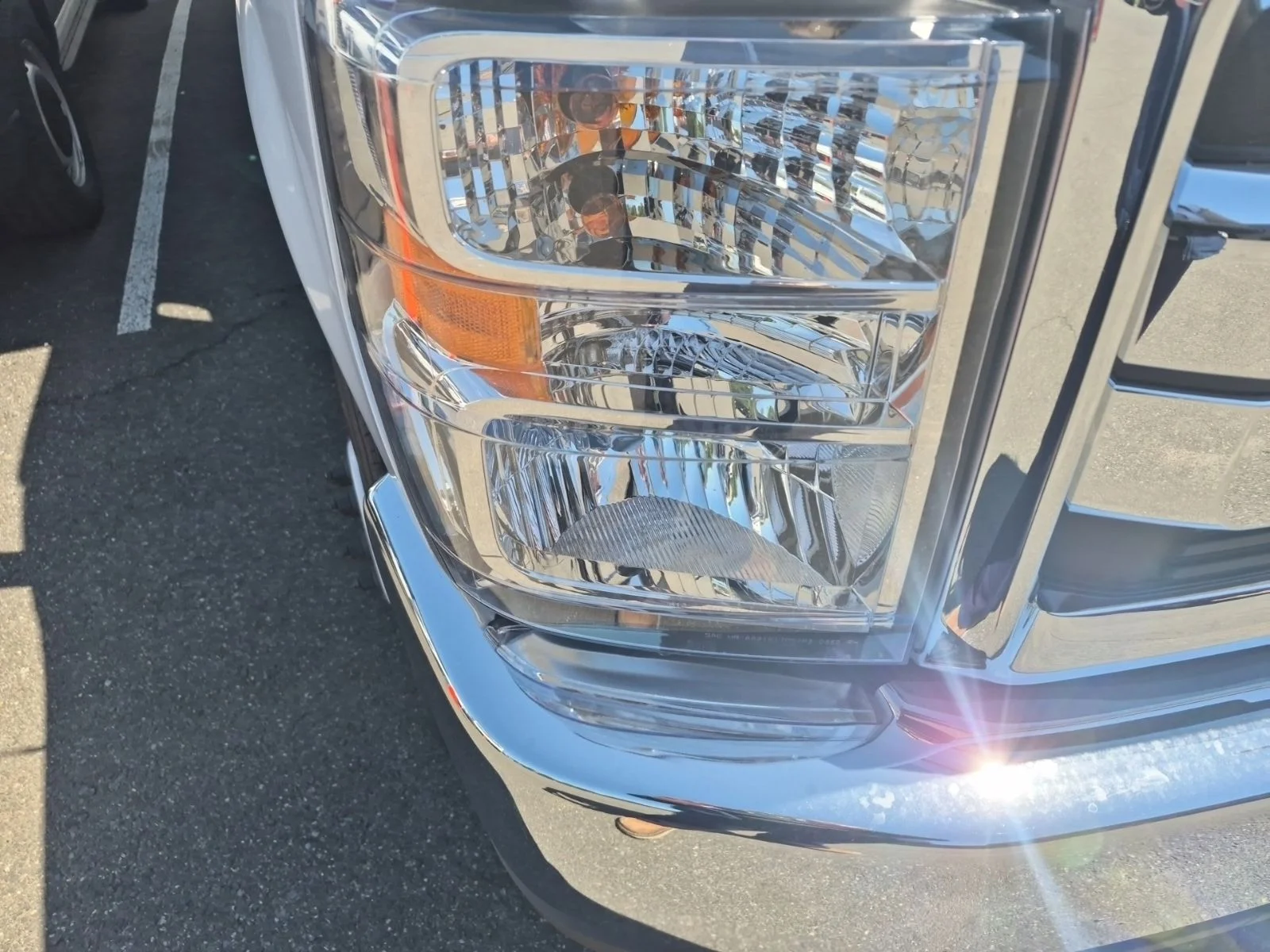 New 2027 Oxford White Ford BOX TRUCK image 17