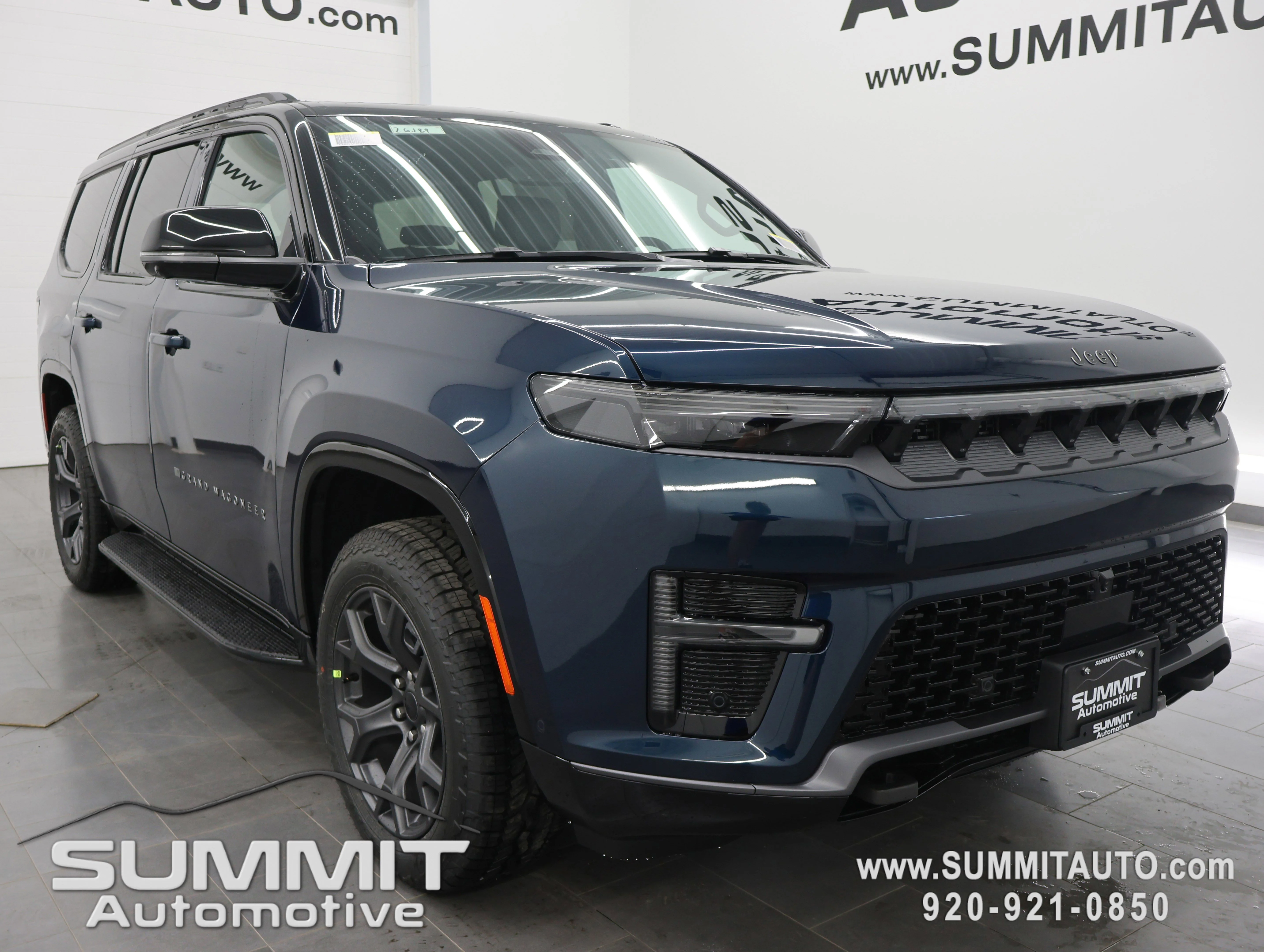 New 2026 Fathom Blue Pearl-Coat Exterior Paint (Late Availability) Jeep Upland image 2