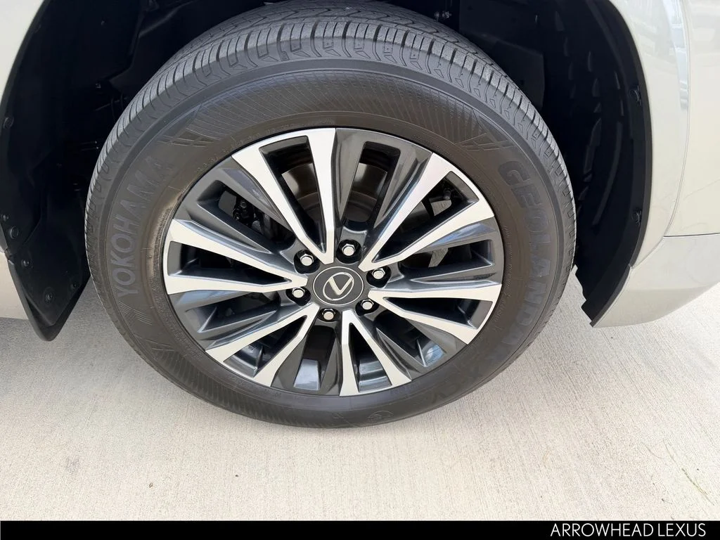 Used 2024 Silver Lexus 600 Premium image 10