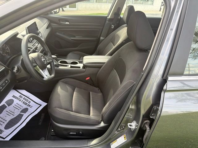 Used 2024 Gray Nissan 2.5 SV image 9