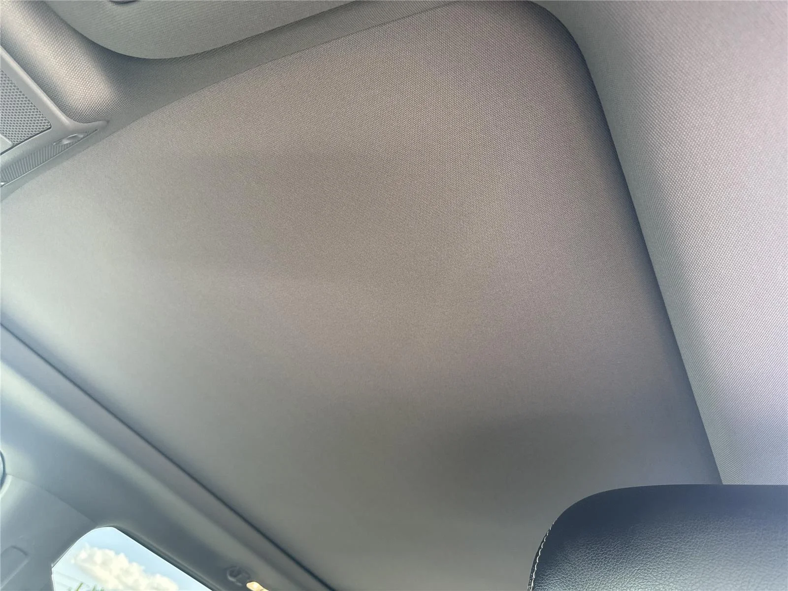 Used 2019 Ingot Silver Ford LARIAT image 31